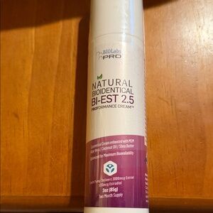 Natural Bi-Est 2.5 Performance Cream - White